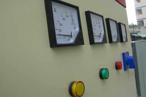 魏县配电柜-3683讲讲配电柜注意事项